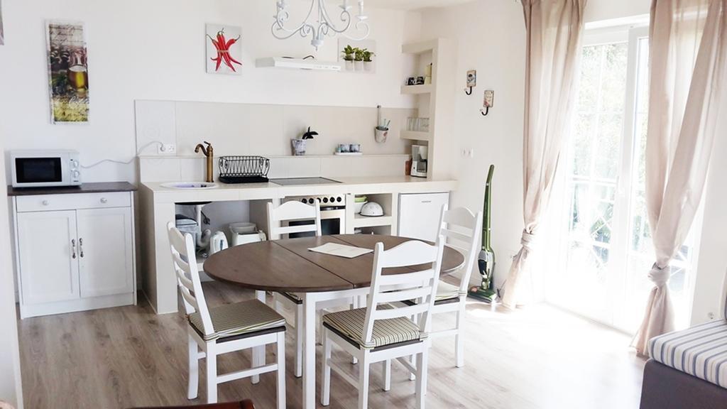 Apartments Villa Harmonie - Adults Only +14 Crikvenica Δωμάτιο φωτογραφία